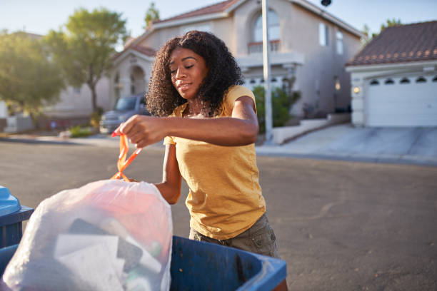 Best Construction Debris Removal  in Ainaloa, HI
